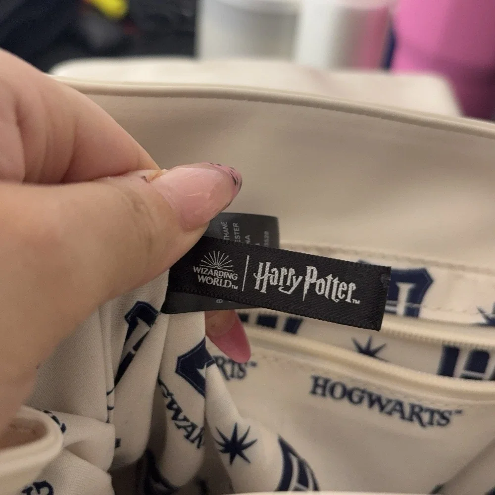 Harry Potter Hogwarts preowned show